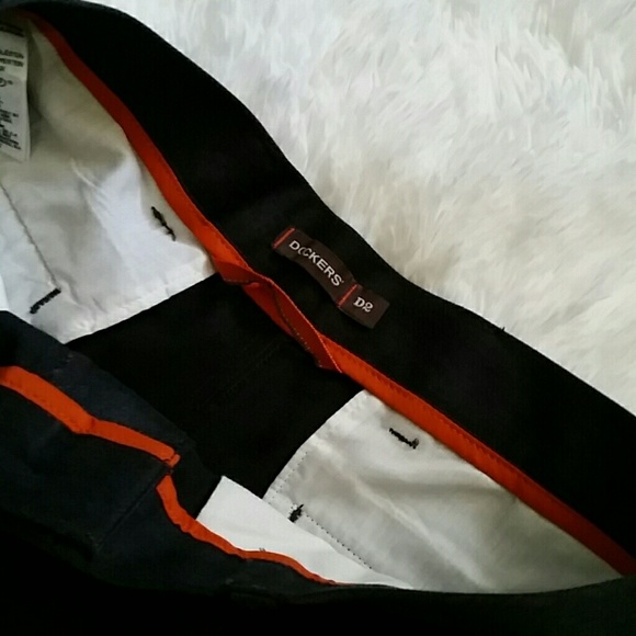 NEW D2 DOCKERS - Picture 4 of 4